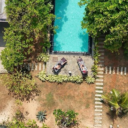 Guru Beach Resort Tangalle Ngoại thất bức ảnh