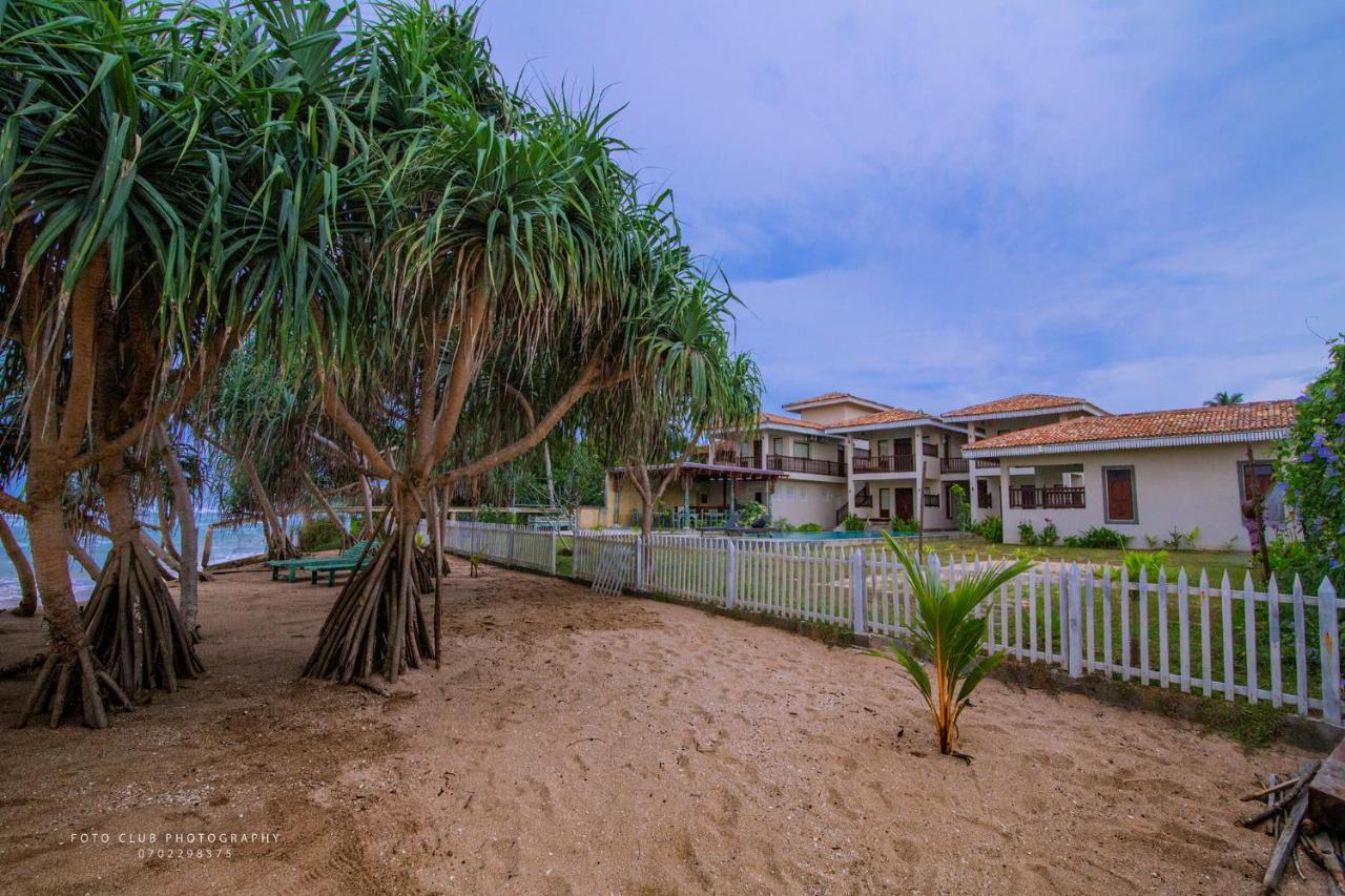 Guru Beach Resort Tangalle Ngoại thất bức ảnh