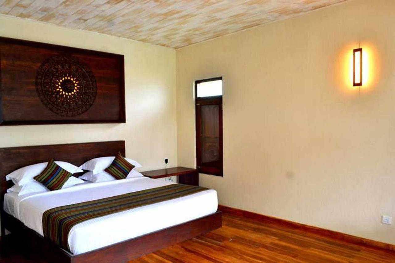 Guru Beach Resort Tangalle Ngoại thất bức ảnh